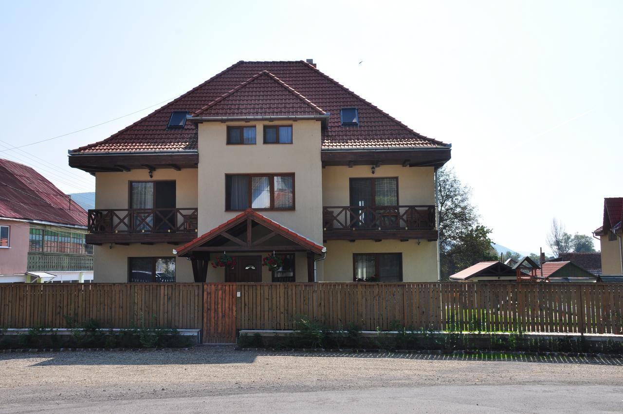 Vila Anna Malnas Bai エクステリア 写真